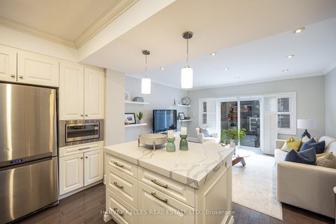 Photo 16 at 253 Broadway Avenue, Mount Pleasant East, Toronto