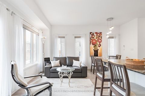 Photo 15 at 52 Fairlane Avenue, Painswick South, Barrie