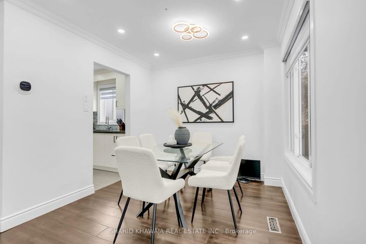 Photo 9 at 6655 Ganymede Road, Meadowvale, Mississauga