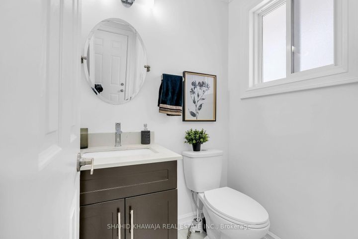 Photo 13 at 6655 Ganymede Road, Meadowvale, Mississauga