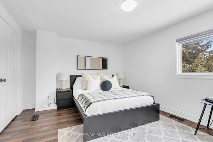 Photo 15 at 6655 Ganymede Road, Meadowvale, Mississauga