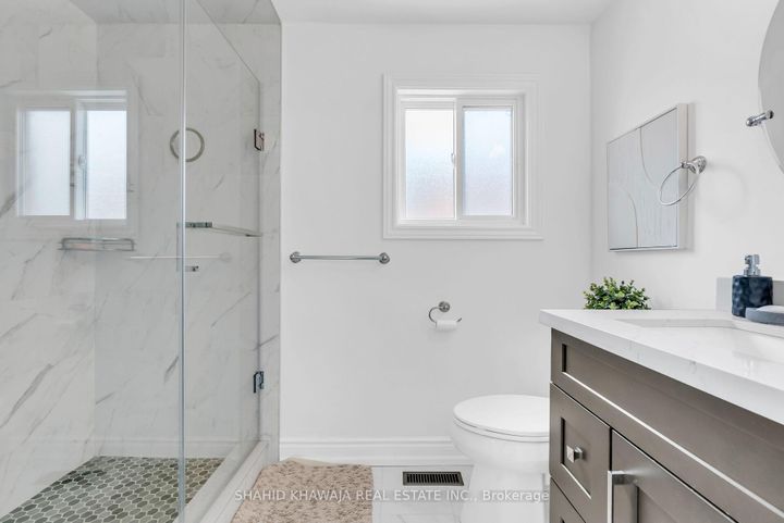 Photo 19 at 6655 Ganymede Road, Meadowvale, Mississauga