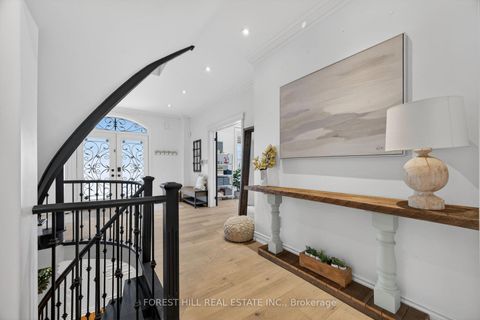 Photo 25 at 1 Heritage Estates Road, Patterson, Vaughan