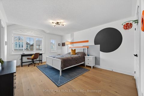 Photo 33 at 1 Heritage Estates Road, Patterson, Vaughan