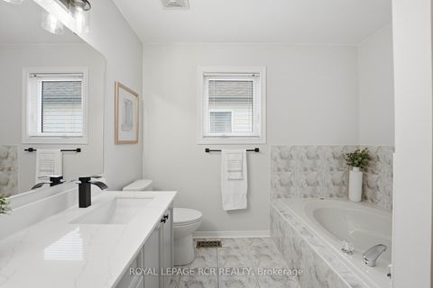 Photo 20 at 437 Heddle Crescent, Wyndham, Newmarket