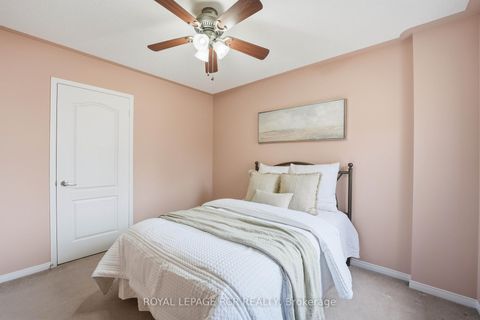 Photo 24 at 437 Heddle Crescent, Wyndham, Newmarket