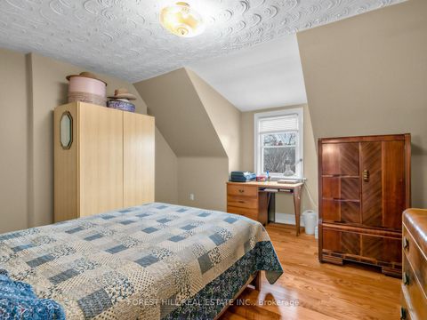 Photo 16 at 274 St Clarens Avenue, Dufferin Grove, Toronto