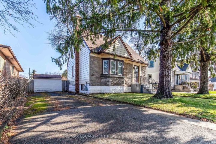 Photo 1 at 269 Queensdale Avenue E, Inch Park, Hamilton