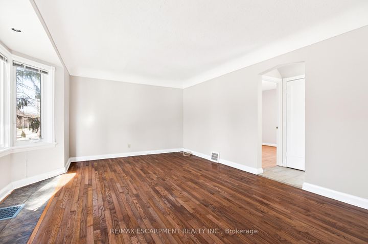 Photo 4 at 269 Queensdale Avenue E, Inch Park, Hamilton