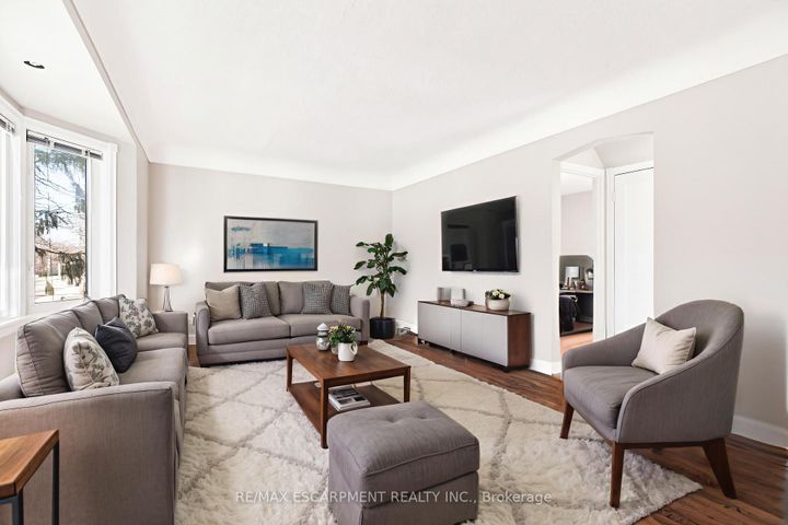 Photo 5 at 269 Queensdale Avenue E, Inch Park, Hamilton