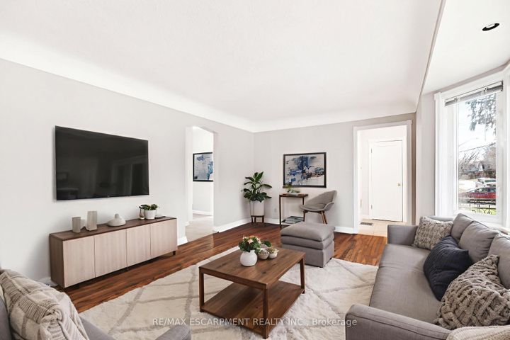 Photo 7 at 269 Queensdale Avenue E, Inch Park, Hamilton