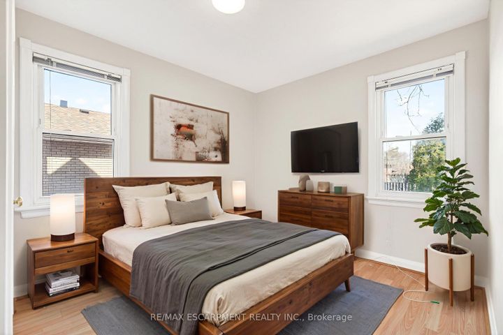 Photo 13 at 269 Queensdale Avenue E, Inch Park, Hamilton