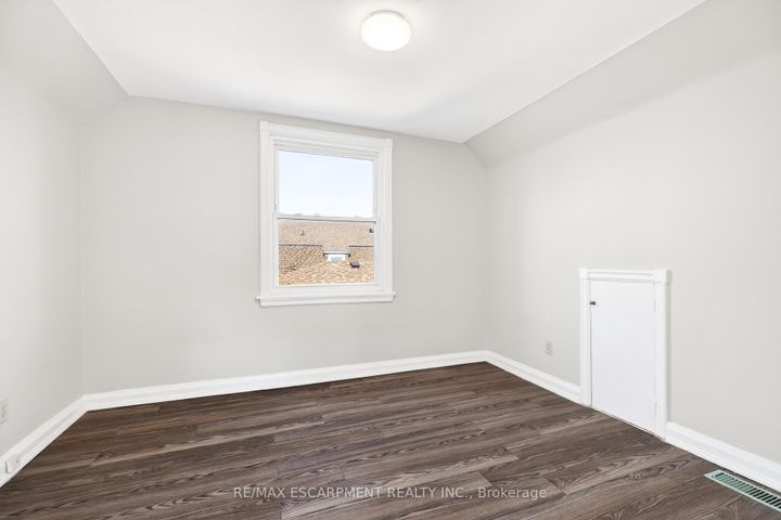 Photo 18 at 269 Queensdale Avenue E, Inch Park, Hamilton