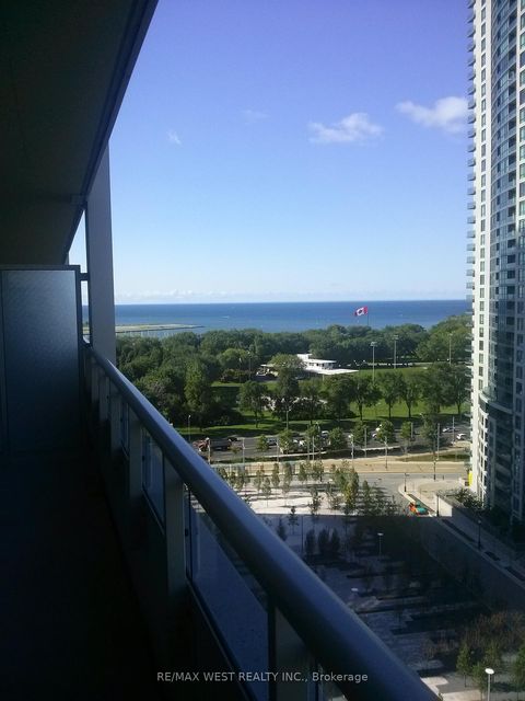 Photo 4 at 1915 - 35 Bastion Street, Niagara, Toronto