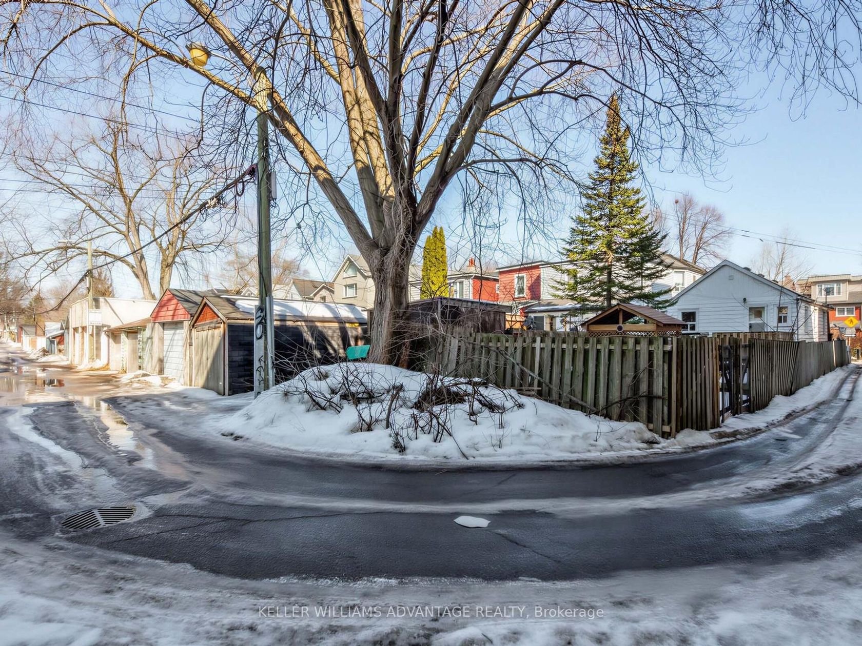 12R Hastings Avenue, South Riverdale, Toronto 