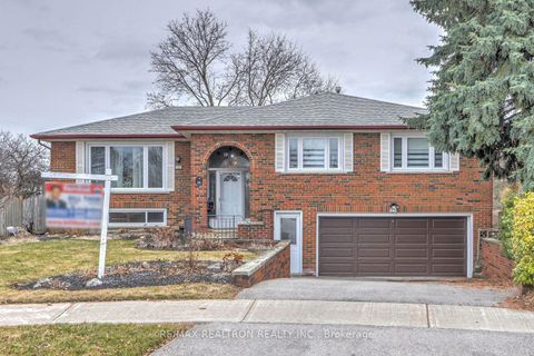 Photo 0 at 15 Willimart Court, Newtonbrook West, Toronto