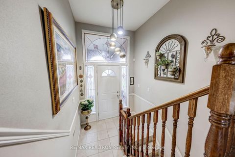 Photo 9 at 15 Willimart Court, Newtonbrook West, Toronto