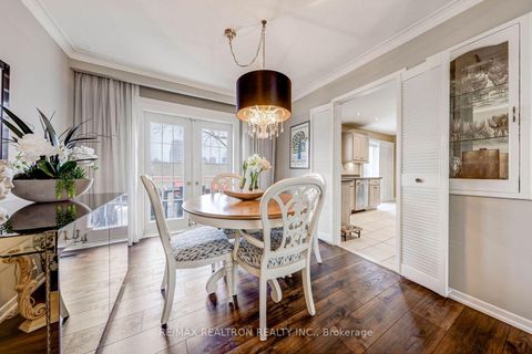 Photo 14 at 15 Willimart Court, Newtonbrook West, Toronto