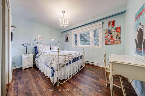 Photo 23 at 15 Willimart Court, Newtonbrook West, Toronto