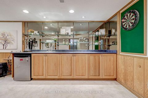 Photo 32 at 15 Willimart Court, Newtonbrook West, Toronto