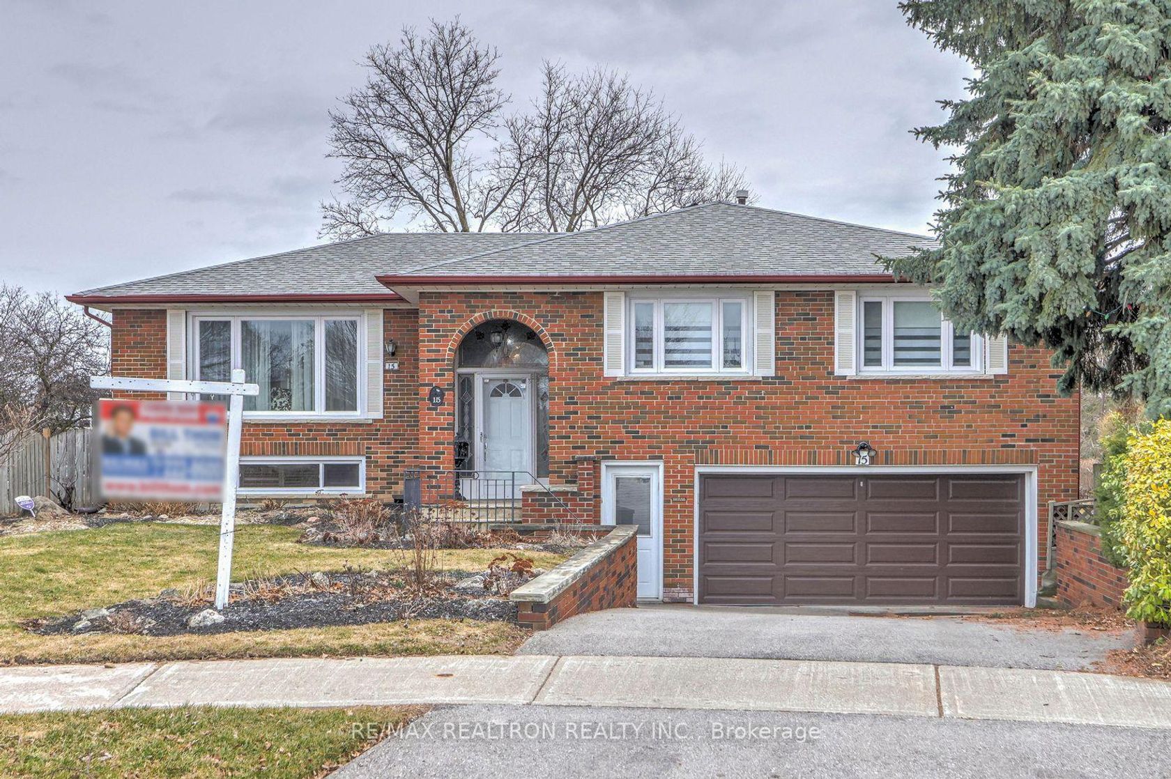 15 Willimart Court, Newtonbrook West, Toronto photo number 2