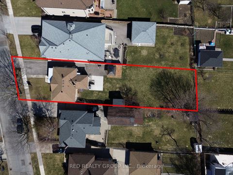 Photo 35 at 81 Grovedale Avenue, Maple Leaf, Toronto