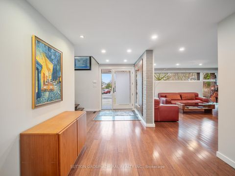 Photo 4 at 8 Foxdale Court, Steeles, Toronto