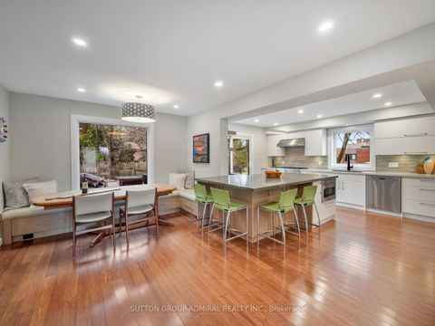 Photo 10 at 8 Foxdale Court, Steeles, Toronto