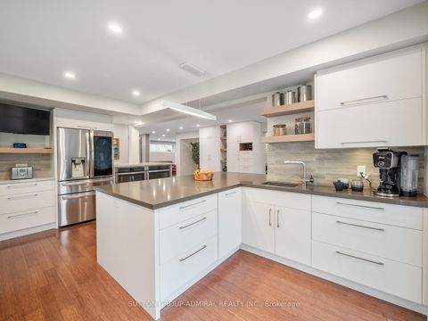 Photo 15 at 8 Foxdale Court, Steeles, Toronto