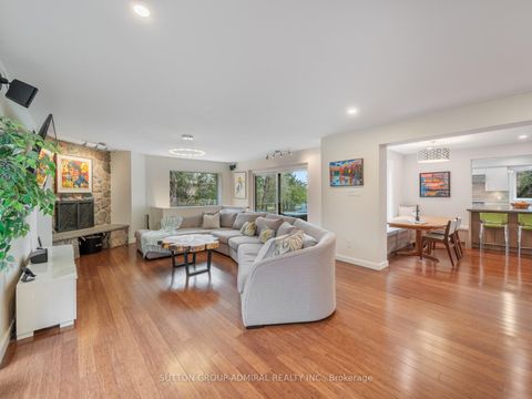 Photo 20 at 8 Foxdale Court, Steeles, Toronto