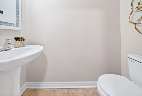 Photo 7 at 179 Milestone Crescent, Aurora Village, Aurora