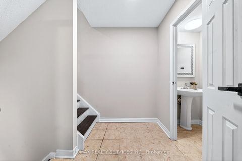 Photo 9 at 179 Milestone Crescent, Aurora Village, Aurora