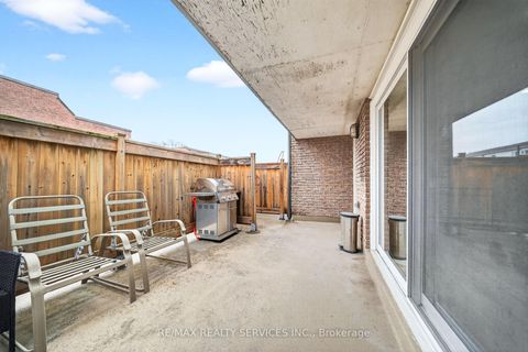 Photo 40 at 179 Milestone Crescent, Aurora Village, Aurora