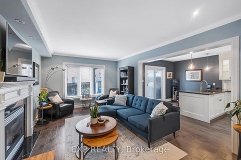 Photo 13 at 138 Princeton Gate, Maple, Vaughan