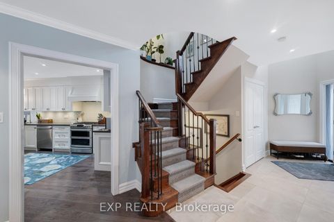Photo 18 at 138 Princeton Gate, Maple, Vaughan