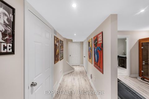 Photo 30 at 138 Princeton Gate, Maple, Vaughan