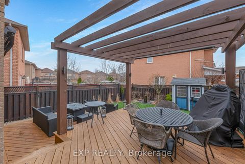 Photo 39 at 138 Princeton Gate, Maple, Vaughan