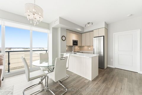 Photo 11 at 305 - 99 Eagle Rock Way, Rural Vaughan, Vaughan