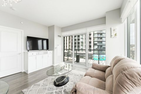 Photo 14 at 305 - 99 Eagle Rock Way, Rural Vaughan, Vaughan