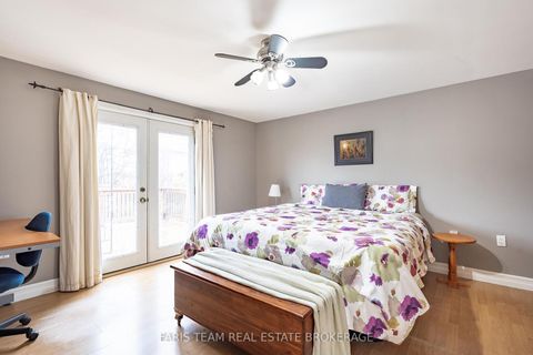 Photo 12 at 13 Maitland Drive, Grove East, Barrie