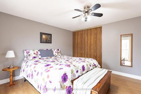 Photo 13 at 13 Maitland Drive, Grove East, Barrie