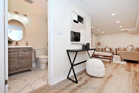 Photo 8 at 67 - 635 Tapestry Lane, Wyndham, Newmarket