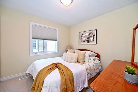 Photo 11 at 67 - 635 Tapestry Lane, Wyndham, Newmarket