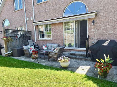 Photo 12 at 67 - 635 Tapestry Lane, Wyndham, Newmarket