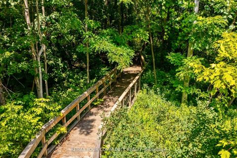 Photo 13 at 67 - 635 Tapestry Lane, Wyndham, Newmarket