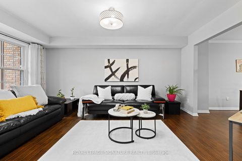 Photo 3 at 93 - 580 Eyer Drive, West Shore, Pickering