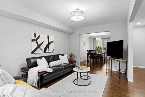 Photo 4 at 93 - 580 Eyer Drive, West Shore, Pickering