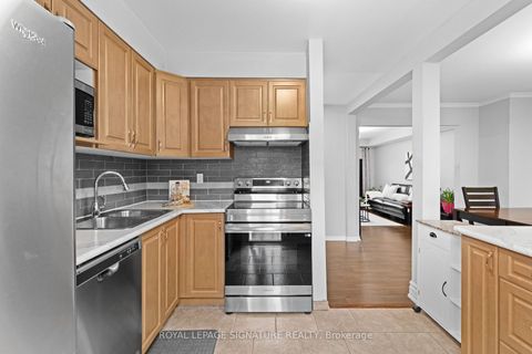 Photo 10 at 93 - 580 Eyer Drive, West Shore, Pickering