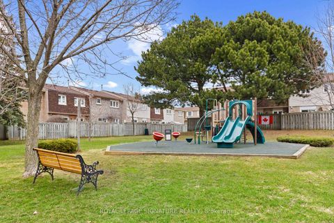 Photo 28 at 93 - 580 Eyer Drive, West Shore, Pickering