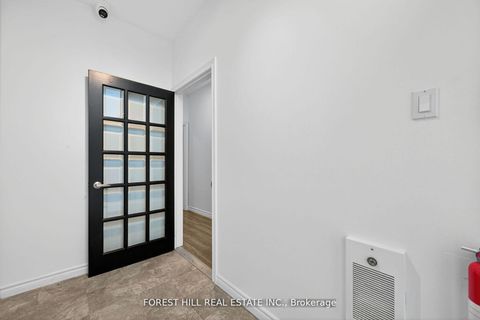 Photo 5 at 11 - 241 Edgeley Boulevard, Concord, Vaughan